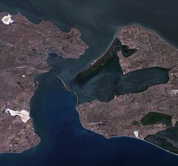 ch_Strait%2C_Ukraine%2C_Russia%2C_near_natural_colors_satellite_image%2C_LandSat-5%2C_2011-08-30.jpg