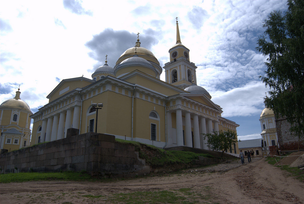 Монастырь Нилова Пустынь