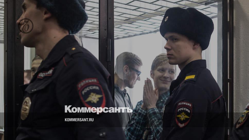 www.kommersant.ru