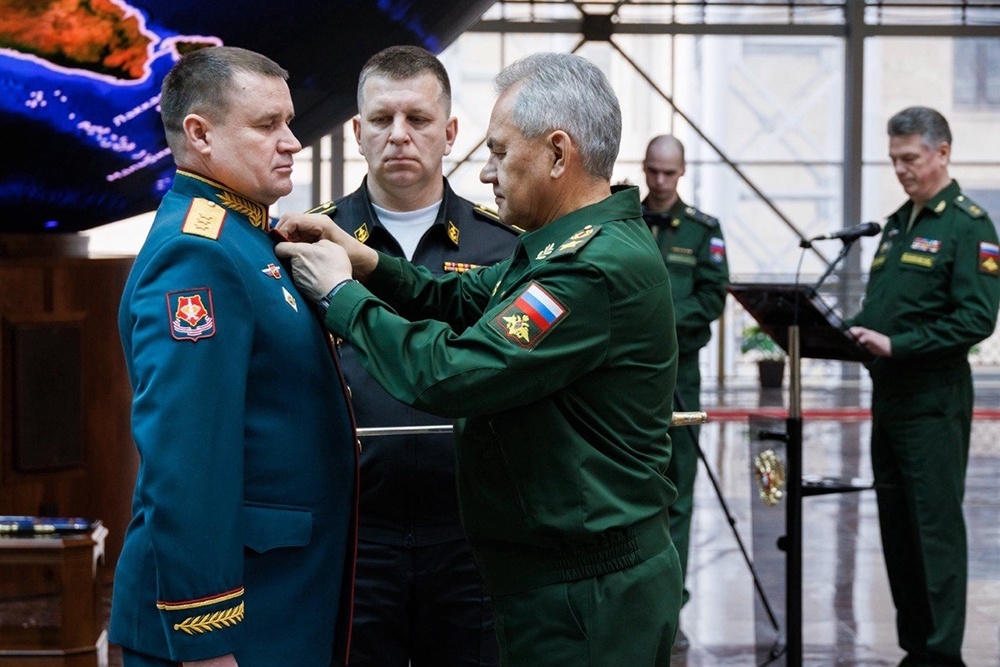 3p_shoigu_centr-2_dff.jpg